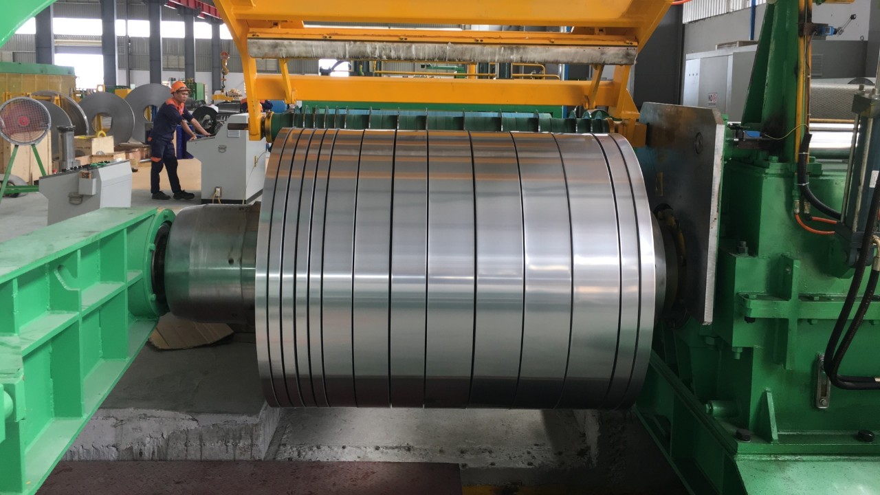 Gia công tạo phôi bulong